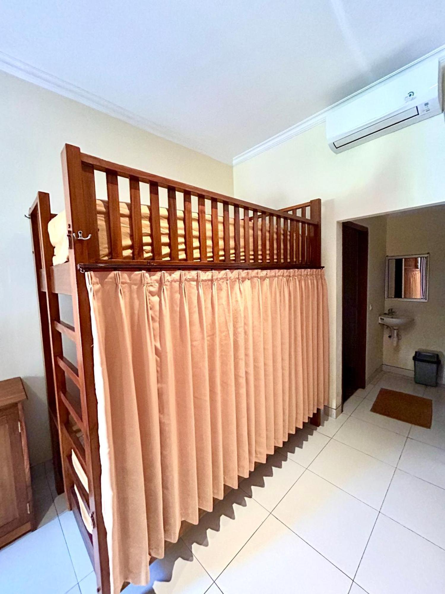 Nusa Garden Homestay Нуса-Лембонган Екстер'єр фото