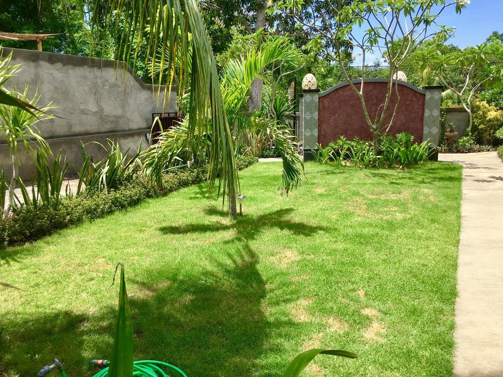 Nusa Garden Homestay Нуса-Лембонган Екстер'єр фото